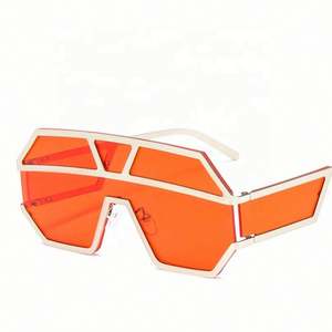 Gafas de Sol de Moda Retro de Lujo con Marco Grande para Mujer, Gafas de Sol con Marco Grande y Degradado, Gafas de Sol de Metal Extra Grandes para Hombre y Mujer 2021 - Product Image 1