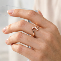 Bague simple ondulée pour femme, best-seller AliExpress & Wish, en alliage plaqué argent, bijoux transfrontaliers en gros
