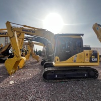 Excavatrices sur chenilles Komatsu PC130 d'occasion en excellent état avec godet, type chenille, à vendre