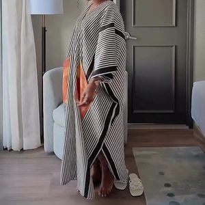 ชุดเดรสผู้หญิงสไตล์แอฟริกันทรงหลวม ไซส์ใหญ่ มีกระเป๋าใบใหญ่ ลายทางสีตัดต่อ แฟชั่น - Product Image 6