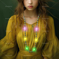 Collier classique Mardi Gras perlé violet, vert et or avec 6 LED lumineuses pour la décoration et les fournitures de Noël, Nouvel An et mariage