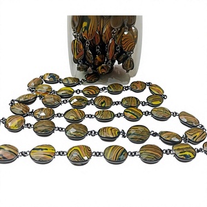 Chaîne de pierres précieuses en quartz Fordite, forme libre, briolette, 10 à 15 mm, connecteur à sertir, vendue au mètre - Product Image 1