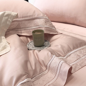 Juego de Ropa de Cama de Cuatro Piezas de Algodón de Fibra Larga de Lujo, Color Sólido, Satinado, Transpirable, Ideal para Dormir sin Ropa - Product Image 2