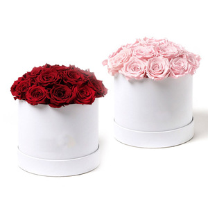 Regalo del Día de San Valentín Larga duración Estabilizado Eterno para siempre Encantado Inmortal Rosa en caja Flor preservada - Product Image 5