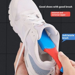 <span class=keywords><strong>Brosse</strong></span> multifonctionnelle <span class=keywords><strong>pour</strong></span> le nettoyage des chaussures Nano Planche de laine douce <span class=keywords><strong>pour</strong></span> chaussures Vêtements Conception à la main sans blessure Brosses ménagères en plastique - Product Image 2