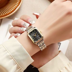 2025 nuovi <span class=keywords><strong>orologi</strong></span> da polso da <span class=keywords><strong>donna</strong></span> di lusso con due colori al quarzo di colore alla moda <span class=keywords><strong>orologi</strong></span> da ragazza eleganti e semplici <span class=keywords><strong>orologi</strong></span> <span class=keywords><strong>quadrati</strong></span> - Product Image 3