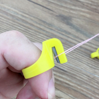 Couteau à anneau en gros Coupe-ligne de pêche Coupe-fil en plastique Coupe-anneau Accessoires pour engins de pêche