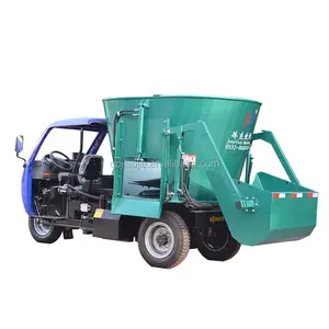 Cheap Price Self-propelled Mixer Machinery 4cbm Fodder Cattle Feed Mixer Machine Price For Sale