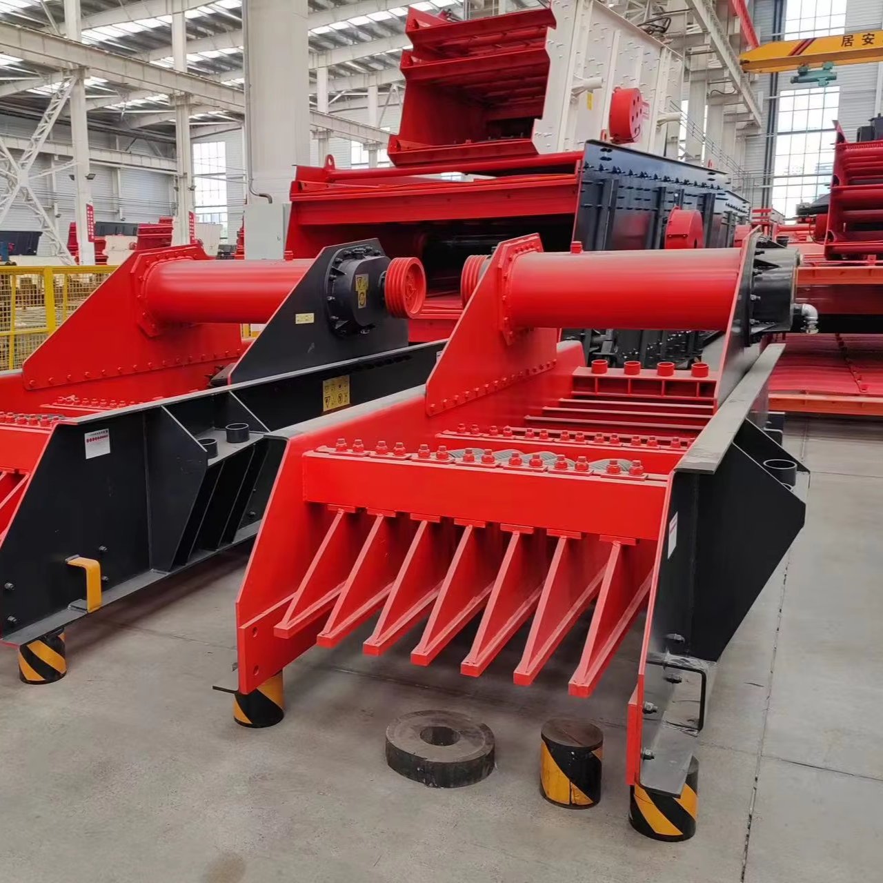 Rock Sand and Gravel Vibration Feeder Machine for Stone Crusher and Mining Applications Product Category Mining Feeder