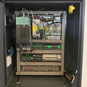 Centre d'usinage <span class=keywords><strong>vertical</strong></span> CNC 3 axes de haute précision, broche BT30, petite machine CNC pour usinage de métaux, usine OEM - Product Image 4