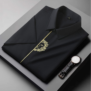 <span class=keywords><strong>Camisa</strong></span> bordada de manga corta de gran tamaño 2023, <span class=keywords><strong>camisa</strong></span> de manga corta holgada informal en blanco y negro para <span class=keywords><strong>hombre</strong></span> - Product Image 4