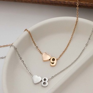 Collana da Donna con Ciondolo a Cuore Inciso, Lettera Iniziale, Tema Anno di Nascita, Gioielli Personalizzati in Acciaio Inossidabile per Feste - Product Image 3