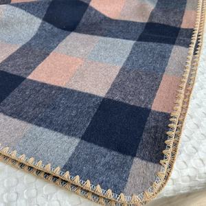DaiRui 100% Plaid Heavyweight Wool Throw Blanket Parfait pour le <span class=keywords><strong>camping</strong></span>, la voiture, la maison et la randonnée - Product Image 3