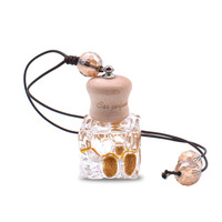 Diffuseur de parfum carré plat en gros pour voiture, flacon de parfum noir 6ml 8ml avec couvercle en bois, mini flacon de parfum en verre pour voiture
