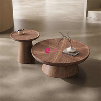 Yicheng Vente en gros Table basse ronde en bois massif Combinaison Creative Style médiéval Petit appartement Table à thé à vendre