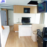 Maison flottante préfabriquée en aluminium, villa modulaire pour les vacances en famille, les séjours en hôtel et les locations de villas.
