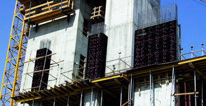 Panneau de coffrage en plastique réglable sur mesure, imperméable et réutilisable pour la coulée de béton dans les projets d'infrastructure - Product Image 4