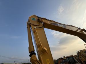 ใช้สำหรับ320CL เครื่องขุดขนาด20ตันพร้อมปั๊มไฮดรอลิกเครื่องยนต์ดีเซลสภาพดีเยี่ยมจัดส่งทันที - Product Image 2