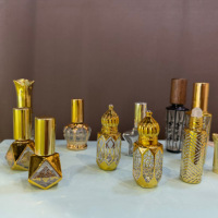 Flacon de parfum en verre de luxe de forme unique, or, 3 ml, 6 ml, 12 ml, 15 ml, rechargeable, anti-fuite, avec applicateur à bille, flacon de parfum arabe