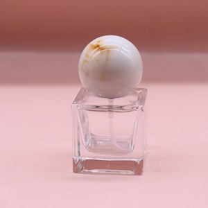 Spot 15ml square Spray <b>Bottle</b> Portable Bayonet <b>Perfume</b> <b>Sample</b> <b>Bottle</b> Textured Ball Cap <b>Perfume</b> <b>Bottle</b> - Product Image 5