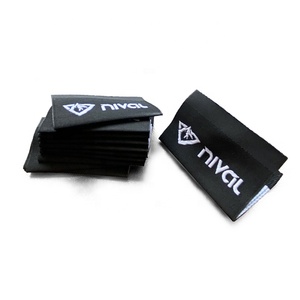 Etichetta personalizzata ad alta densità 3d <span class=keywords><strong>logo</strong></span> con stampa termica satinata per la cura dell'etichetta intrecciata per l'abbigliamento - Product Image 2