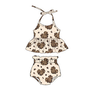 Conjunto de Top Halter sin Mangas para Niñas al por Mayor con Pantalones Cortos con Volantes de Cintura Alta y Estampados de San Valentín - Product Image 5