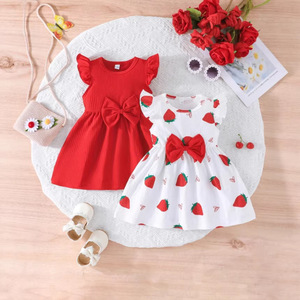 Abito Estivo 2026 Nuovo Stile Coreano per Bambina con Maniche a Volant in Cotone, Vestito a Trapezio per Neonata 0-3 Anni, Modello Principessa Fragola Rossa - Product Image 1