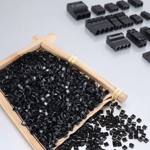 Gránulos de <span class=keywords><strong>PBT</strong></span> <span class=keywords><strong>GF30</strong></span> Retardantes de Llama UL94 V0, Compuesto Modificado Reforzado con 30 Por Ciento de Fibra de Vidrio para Moldeo por Inyección - Product Image 1