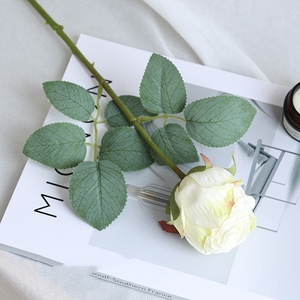 أزهار ورد حريرية صناعية واقعية طويلة ورود أرتفسييل حمراء للمنزل ديكور حفل زفاف ورود حافة تحميص - Product Image 5