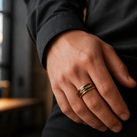 Bague de mariage et de fiançailles de luxe en carbure de tungstène plaqué or rose avec incrustation d'opale de feu rouge, de météorite et de feuille d'or pour couples
