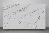 Dalle de quartz blanc de luxe avec fines veines dorées, pierre technique imperméable pour plan de travail de meuble