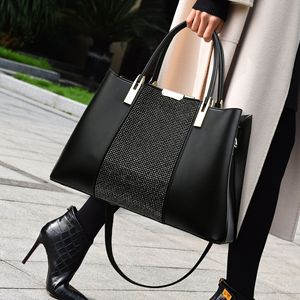 Borsa Tote Quadrata di Lusso per Donna, Alta Moda, Grande Capacità, per Pendolari, Uso Quotidiano, Semplice, con Chiusura a Cerniera e Diamanti, in PU - Product Image 2