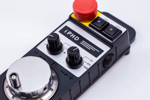 Generador de Pulsos Manual de Plástico IHDW-B, Fabricante Taiwanés con Experiencia, Compatible con Todas las Principales Marcas de Controladores de Mecanizado CNC - Product Image 3