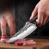 Couteau de cuisine forgé avec poignée unique à boucle de maintien, lame affûtée martelée à la main, manche en bois massif pour usage domestique et camping en extérieur