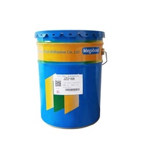 Adhésif polyuréthane à base de solvant avec de bonnes propriétés de fluidité pour un revêtement uniforme sur les films flexibles et les applications d'emballage
