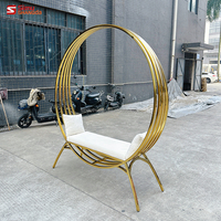 Décoration de scène, designs de canapés modernes, décoration de réception de mariage, coin lounge, événements, causeuse en velours