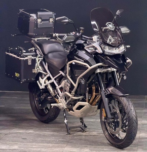 Utilizado para <span class=keywords><strong>Triumph</strong></span> Tiger 1200. 1200cc. Motocicleta de Aventura de <span class=keywords><strong>Segunda</strong></span> <span class=keywords><strong>Mano</strong></span> de Alta Calidad - Product Image 1