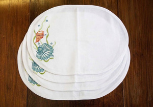 Set de table ovale en coton avec motif coquillages et algues brodés, style méditerranéen, lavable en machine, pour usage domestique - Product Image 4