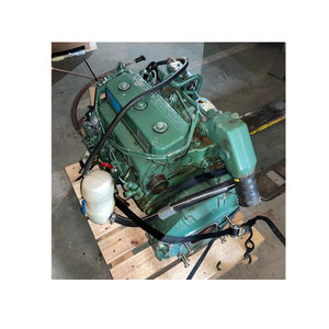 Motor marino intraborda usado con colector de escape y intercambiador de calor incluidos para una rápida integración en sistemas de embarcaciones - Product Image 1