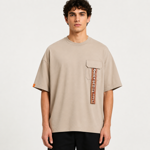 Camiseta de proveedor de algodón de 300GSM de alto gramaje con lavado desgastado, hombros caídos, corte holgado y corto, con gráfico y logotipo personalizado para hombre - Product Image 1