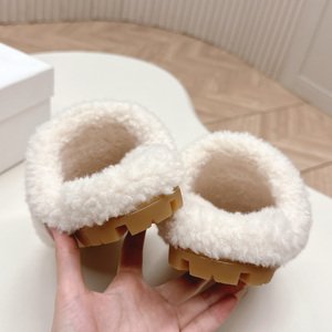 Luxury Winter Wool Slippers Women Soft Fur Half Slippers Cozy Warm Indoor Outdoor Fashion Flat Mule <b>Slides</b> Casual Shoes - Product Image 5