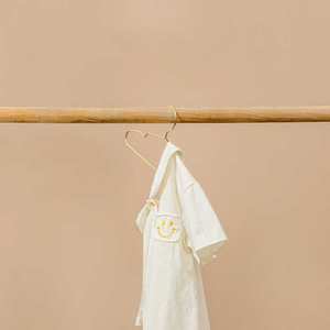 Perchas de ropa para mascotas Color dorado Mini percha Percha de ropa de metal para Teddy Dog Cat Puppet Doll Pet Store - Product Image 6