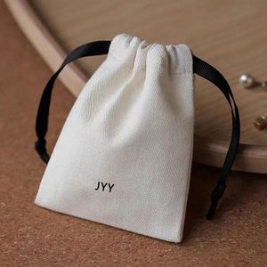 ถุงผ้าแคนวาสสำหรับใส่รองเท้า ของขวัญ หรือของใช้ต่างๆ - Product Image 3