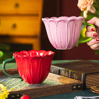 Mug en céramique sculpté floral de luxe populaire de 500 ml, tasses à café en céramique en forme de fleur, mugs à café pour la maison et le bureau