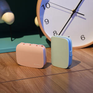 Vente en gros Trousse à pilules de voyage personnalisée 6 grilles, petite boîte de rangement transparente à compartiment rectangulaire en plastique - Product Image 4