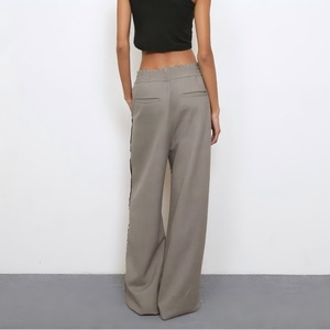 Nouvel Arrivage – Jean Baggy Femme Taille Haute avec Logo Personnalisé, Détail Rayé sur le Devant, Lavage Vintage, Coupe Large en Denim - Product Image 3