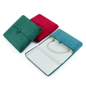 Boîte à bijoux carrée en velours pour collier de perles, double ouverture avec bouton-pression, avec chaîne, pour cadeau de fête des Mères - Product Image 6