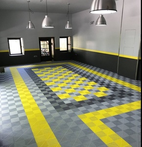 Dalles de sol de garage modernes de 18 mm d'épaisseur, antidérapantes, à clipser, en plastique, <span class=keywords><strong>pour</strong></span> atelier de detailing automobile, usage intérieur - Product Image 4