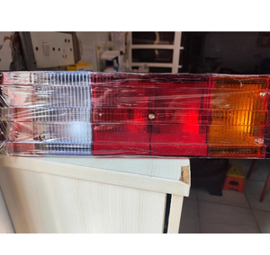 Luz trasera de combinación de lámpara trasera de remolque de camión de 24V para camión MB - Product Image 3