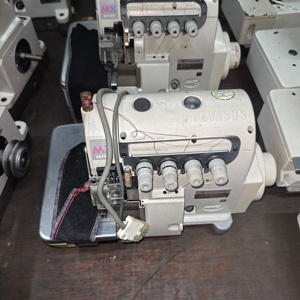 Machine à coudre surjeteuse industrielle haute vitesse MX3216 avec composant moteur principal - Product Image 1